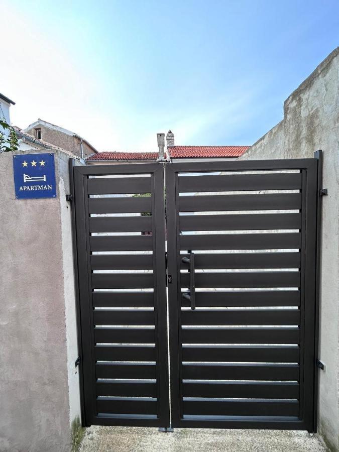 Holiday Home Omišalj Buitenkant foto
